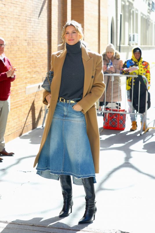 GISELE BUNDCHEN Arrives at The View in New York 03/21/2024