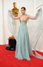 HAILEE STEINFELD at 96th Annual Academy Awards in Los Angeles 03/10/2024
