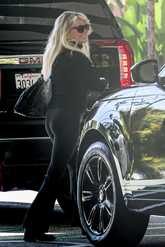 HEATHER LOCKLEAR Out for Lunch at Beverly Hills Hotel 03/09/2024