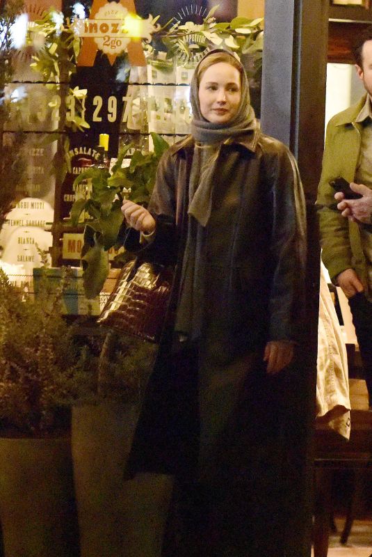 JENNIFER LAWRENCE Leaves a Dinner Party in Los Angeles 03/07/2024