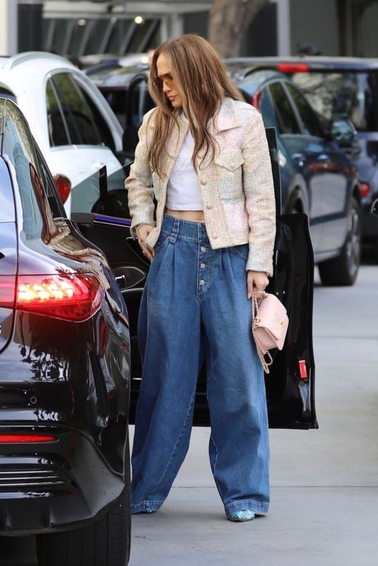 JENNIFER LOPEZ and Ben Affleck Arrives at Lakers Game in Los Angeles 03/16/2024