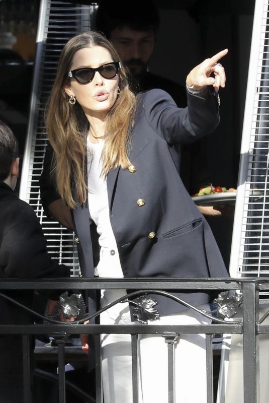 JESSICA BIEL Out for Lunch with Her Family at La Piazza in Los Angeles 03/27/2024