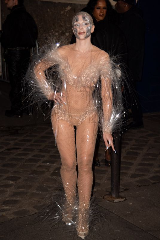 JULIA FOX at Mugler Womenswear Fall/Winter 2024-2025 Show at Paris Fashion Week 03/03/2024