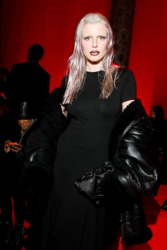 JULIA FOX at Vetements FW24/25 Runway Show in Paris 03/01/2024