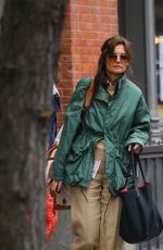 KATIE HOLMES and SURI CRUISE Headinf for a Holiday Weekend Getaway in New York 03/27/2024