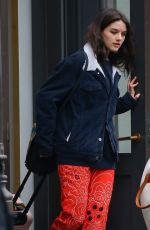 KATIE HOLMES and SURI CRUISE Headinf for a Holiday Weekend Getaway in New York 03/27/2024