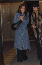 KATIE HOLMES Goes to See Alan Cumming on His Broadway Play in Studio 54 03/25/2024