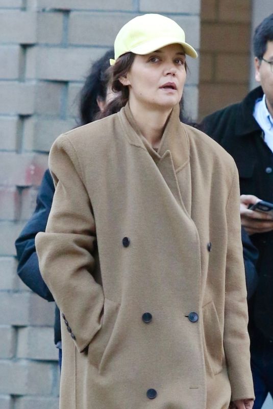 KATIE HOLMES Makeup-free Out in New York 03/16/2024