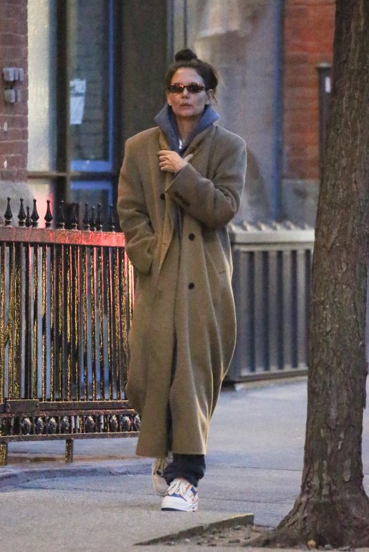 KATIE HOLMES Out and About in New York City 03/13/2024