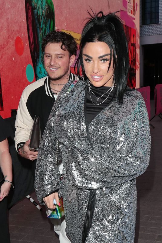 KATIE PRICE and JJ Slater Leaves Priscilla The Party’s Press Night in London 03/25/2024