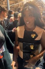 KeELLY ROWLAND at Louis Vuitton Show in Paris 03/05/2024