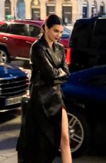KENDALL JENNER Filming a L