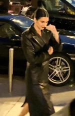 KENDALL JENNER Filming a L