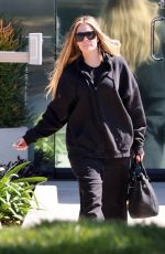 KHLOE KARDASHIAN Leaves a Family Meeting in Los Angeles 03/21/2024