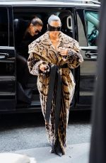 KIM KARDASHIAN Out for Dinner at Costes Restaurant in Paris 03/03/2024