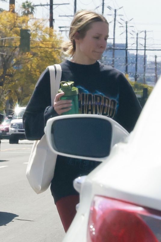 KRISTEN BELL Leaves a Gym in Los Feliz 03/24/2024