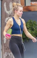 KRISTEN BELL Out for Smoothie in Los Feliz 03/04/2024