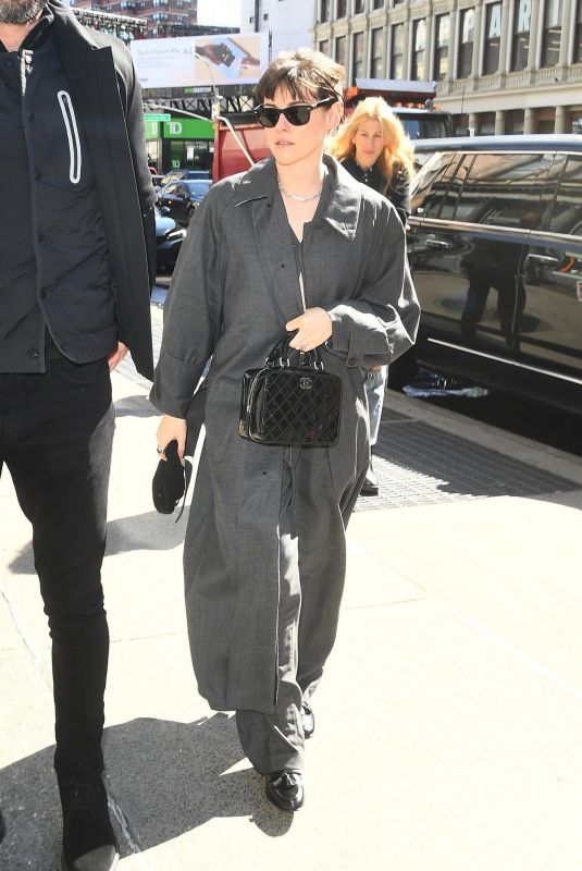 KRISTEN STEWART Out and About in New York 03/11/2024