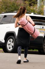 LAUREN PARSEKIAN Leaves a Yoga Class in Los Feliz 03/03/2024