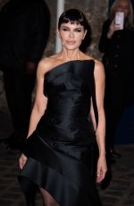 LISA RINNA at Mugler Womenswear Fall/Winter 2024-2025 Show at Paris Fashion Week 03/03/2024