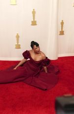 LIZA KOSHY at 96th Annual Academy Awards in Los Angeles 03/10/2024
