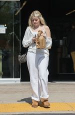 LOLA SHEEN Out for Lunch at Erewhon Market in Los Angeles 03/21/2024