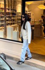MADISON BEER at a Restaurant in Paris 03/19/2024
