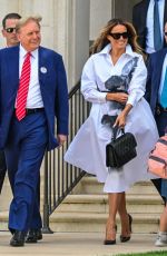 MELANIA and Donald TRUMP Arrives to Vote in Florida