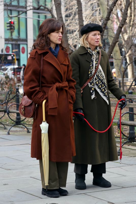 NAOMI WATSS and CARLA GUGINO Reshoot Scene for The Friend in Downtown Manhattan 03/18/2024