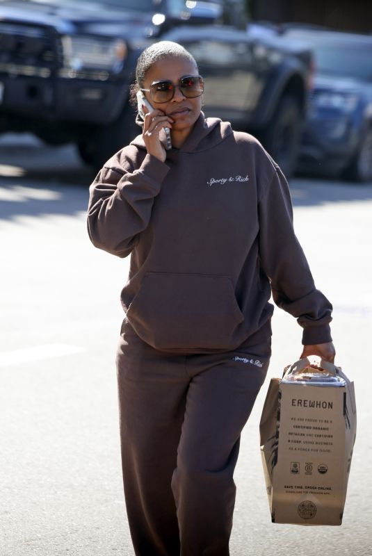 NIA LONG Leaves Grocery Store Erewhon in Studio City 03/16/2024