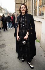 OLIVIA PALERMO at Giambattista Valli Womenswear Fall/Winter 2024-2025 Show at Paris Fashion Week 03/01/2024