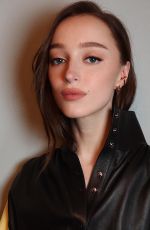 PHOEBE DYNEVOR - Louis Vuitton Fashion Show Portraits, March 2024
