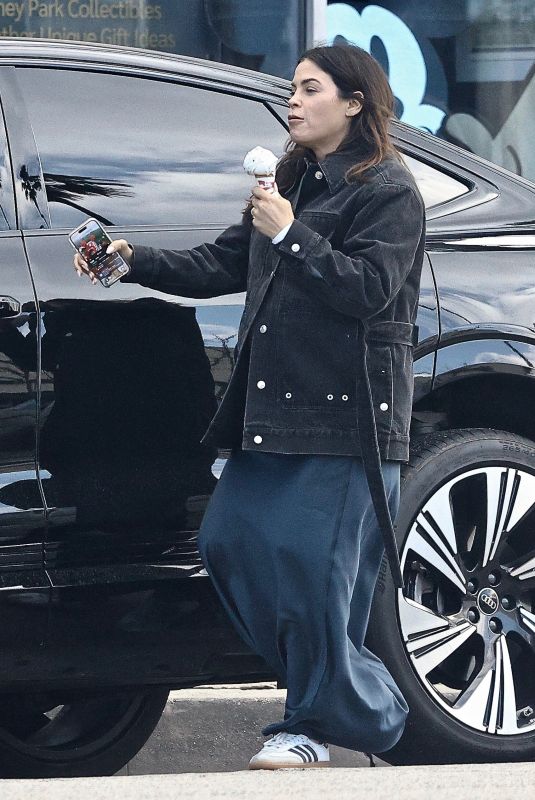 Pregnant JENNA DEWAN Out for Ice Cream in Los Angeles 03/30/2024