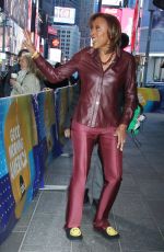 ROBIN ROBERTS on the Set of Good Morning America in New York 03/25/2024