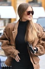 ROSIE HUNTINGTON-WHITELEY Arrives at Rabanne Fashion Show at Paris Fashion Week 02/29/2024