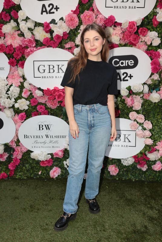 SAMMI HANRATTY at GBK Brand Bar Pre-Oscar Luxury Lounge in Beverly Hills 03/09/2024