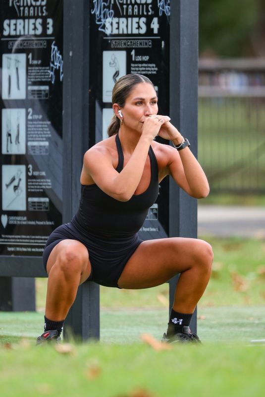 SARA MESA at an Outdoor Gym Workout in Sydney 03/23/2024