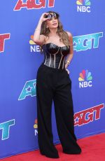 SOFIA VERGARA Arrives at America