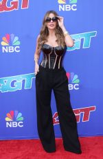 SOFIA VERGARA Arrives at America