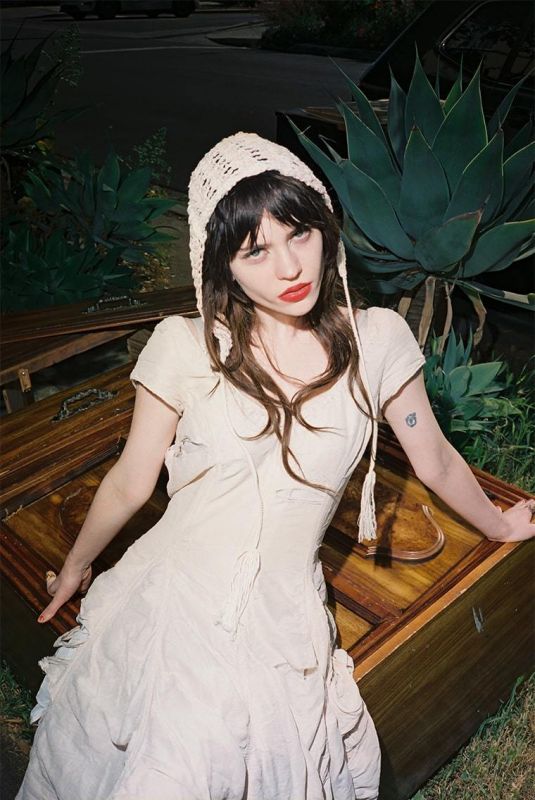 SOPHIE THATCHER for Puss Puss Magazine, March 2024