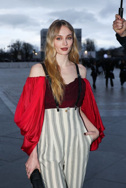 SOPHIE TURNER at Louis Vuitton Womenswear FW24-25 Fashion Show at Paris Fashion Week 03/05/2024