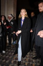 SOPHIE TURNER Leaves Costes in Paris 03/04/2024