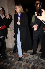 SOPHIE TURNER Leaves Costes in Paris 03/04/2024