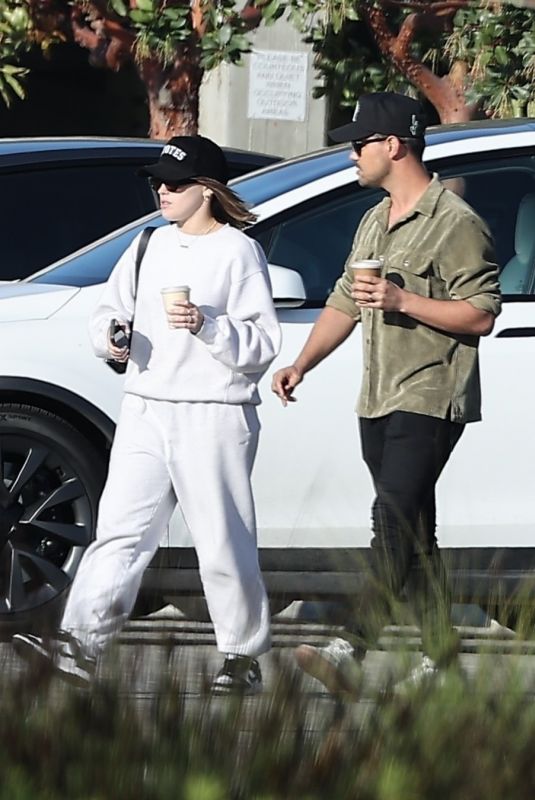 TAYLOR DOME and Taylor Lautner Leaves Blue Bottle Coffee in Malibu 03/04/2024