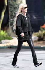 TORI SPELLING Leaves All-You-Can Eat Sushi Lunch at Aiken Sushi in Los Angeles 03/02/2024