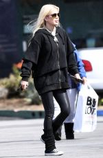 TORI SPELLING Leaves All-You-Can Eat Sushi Lunch at Aiken Sushi in Los Angeles 03/02/2024