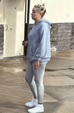 AMANDA BYNES at Starbucks in Glendale 04/14/2024