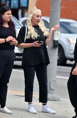 AMANDA BYNES Out for a Coffee with Friends in Los Angeles 04/25/2024