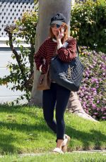 ASHLEE SIMPSON Heding to Pilates Class in Los Angeles 04/17/2024
