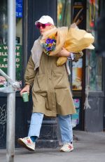 BUSY PHILIPPS Out Shopping Flowers in New York 04/13/2024